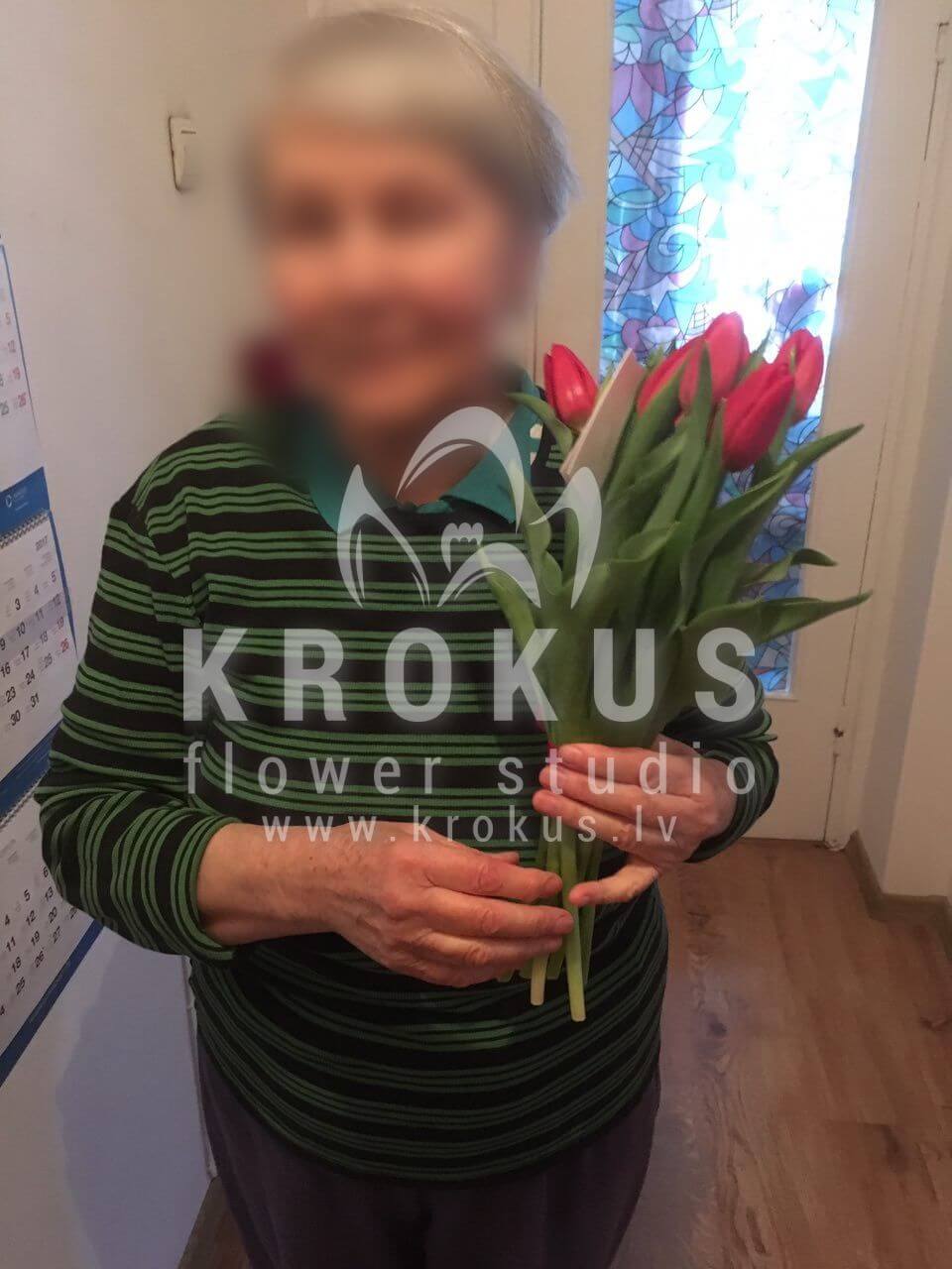 Deliver flowers to Latvia (tulips)