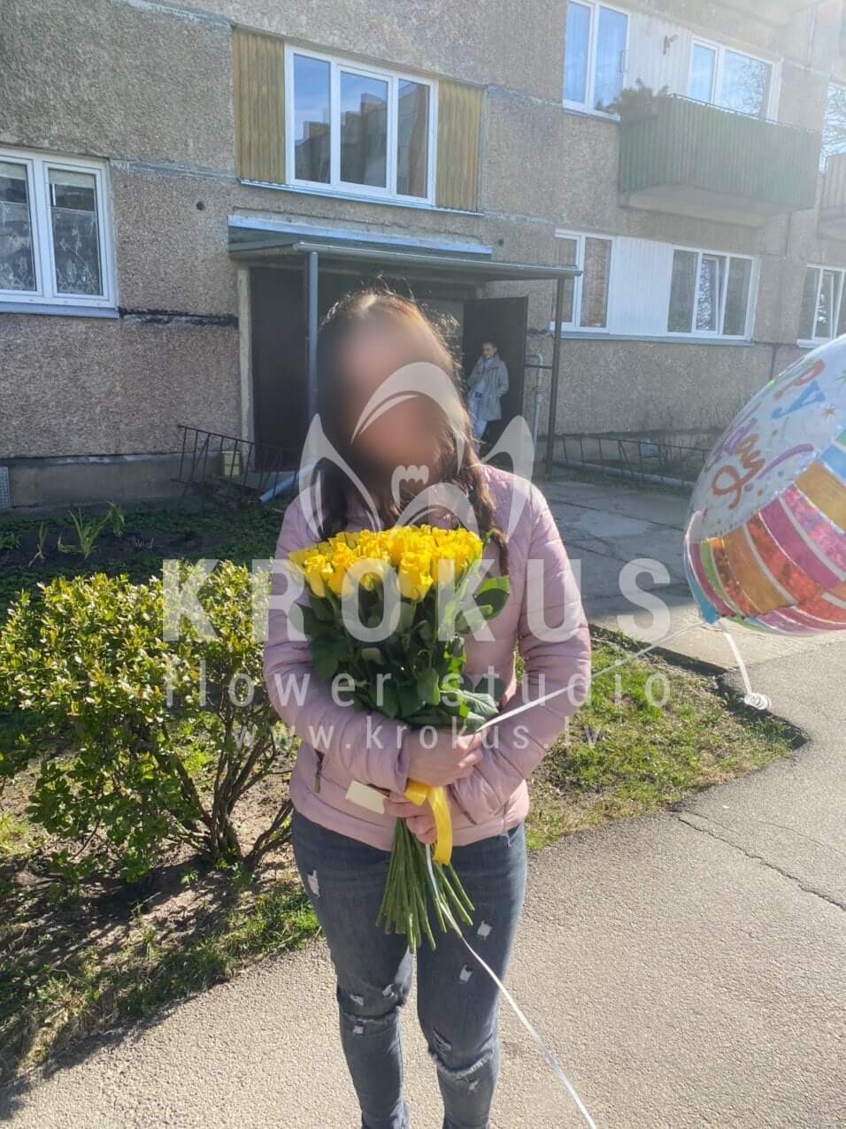 Доставка цветов в город Salaspils (желтые розы)
