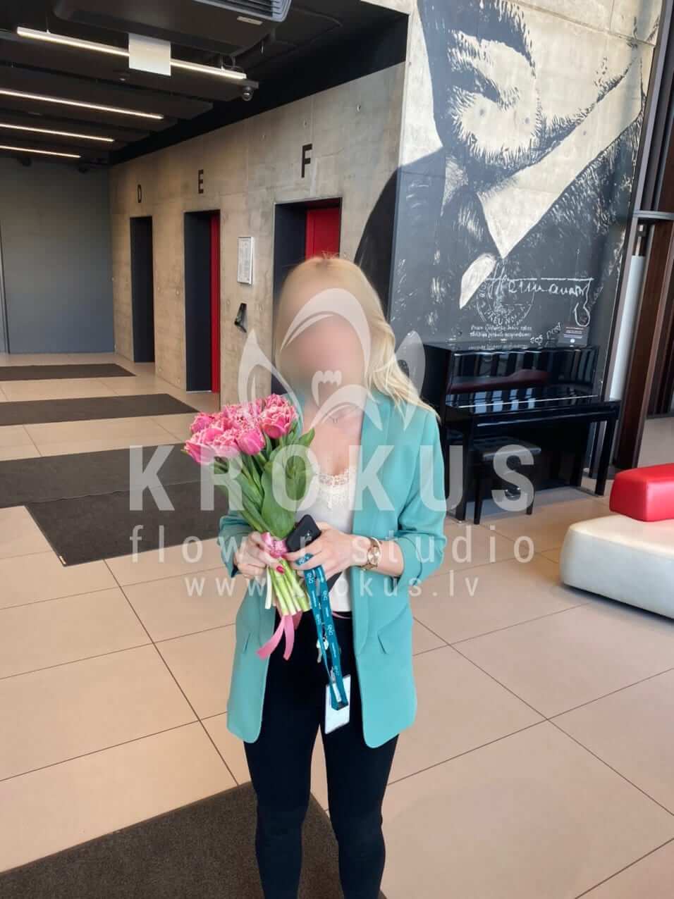 Доставка цветов в город Рига (тюльпаныпионовидные тюльпаныкоролевские тюльпаны)