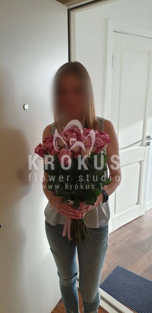 Deliver flowers to Rīga (pink roses)