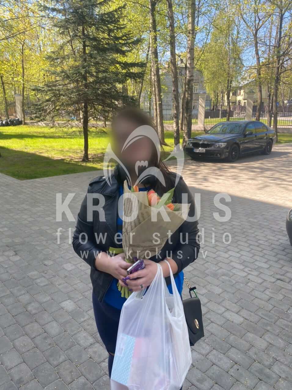 Deliver flowers to Rīga (tulips)