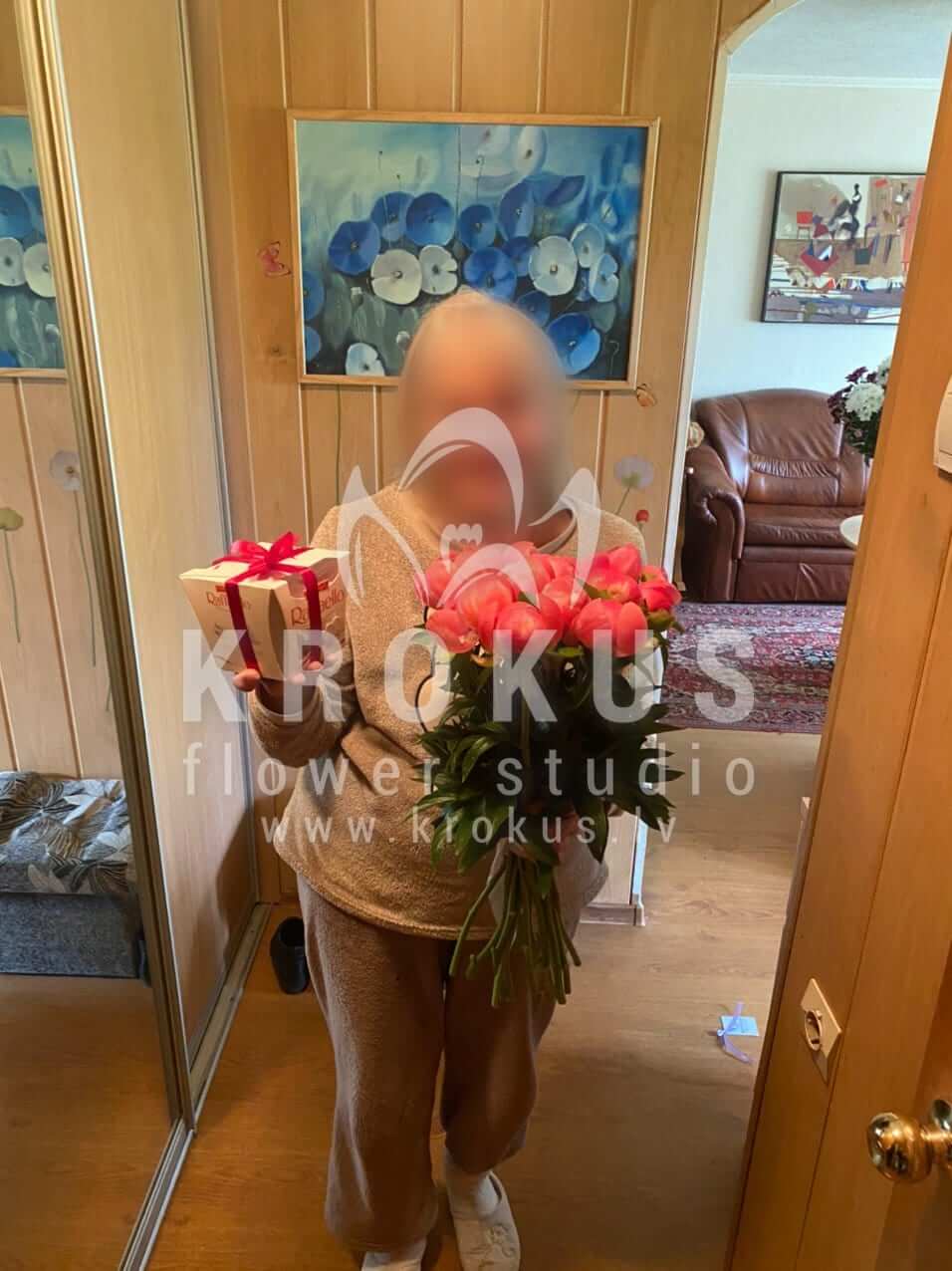 Deliver flowers to Rīga (peonies)