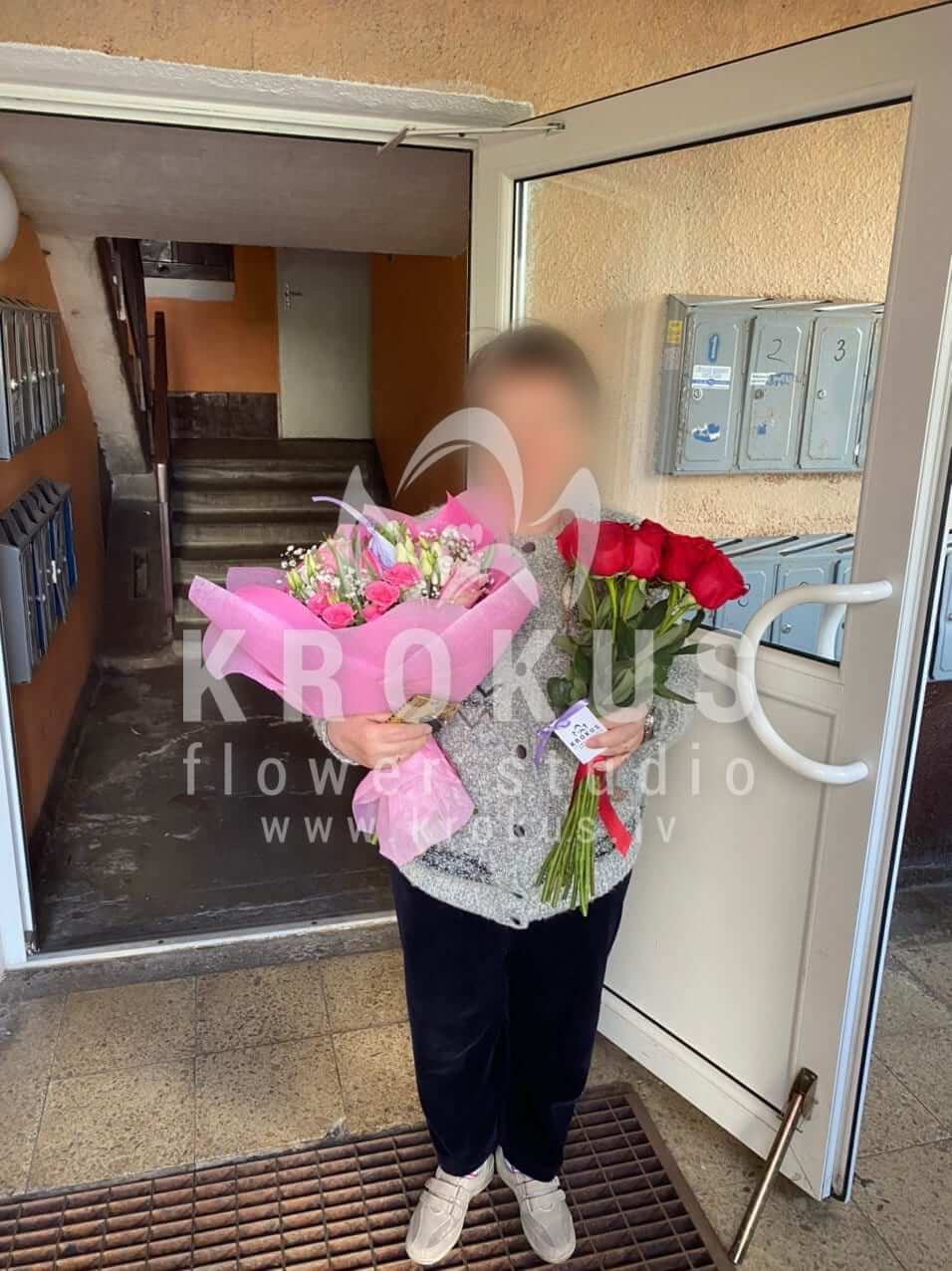 Доставка цветов в город Рига (кустовые розырозовые розытюльпаныгипсофиларускусвероникакрасные розылизиантусы (эустома))