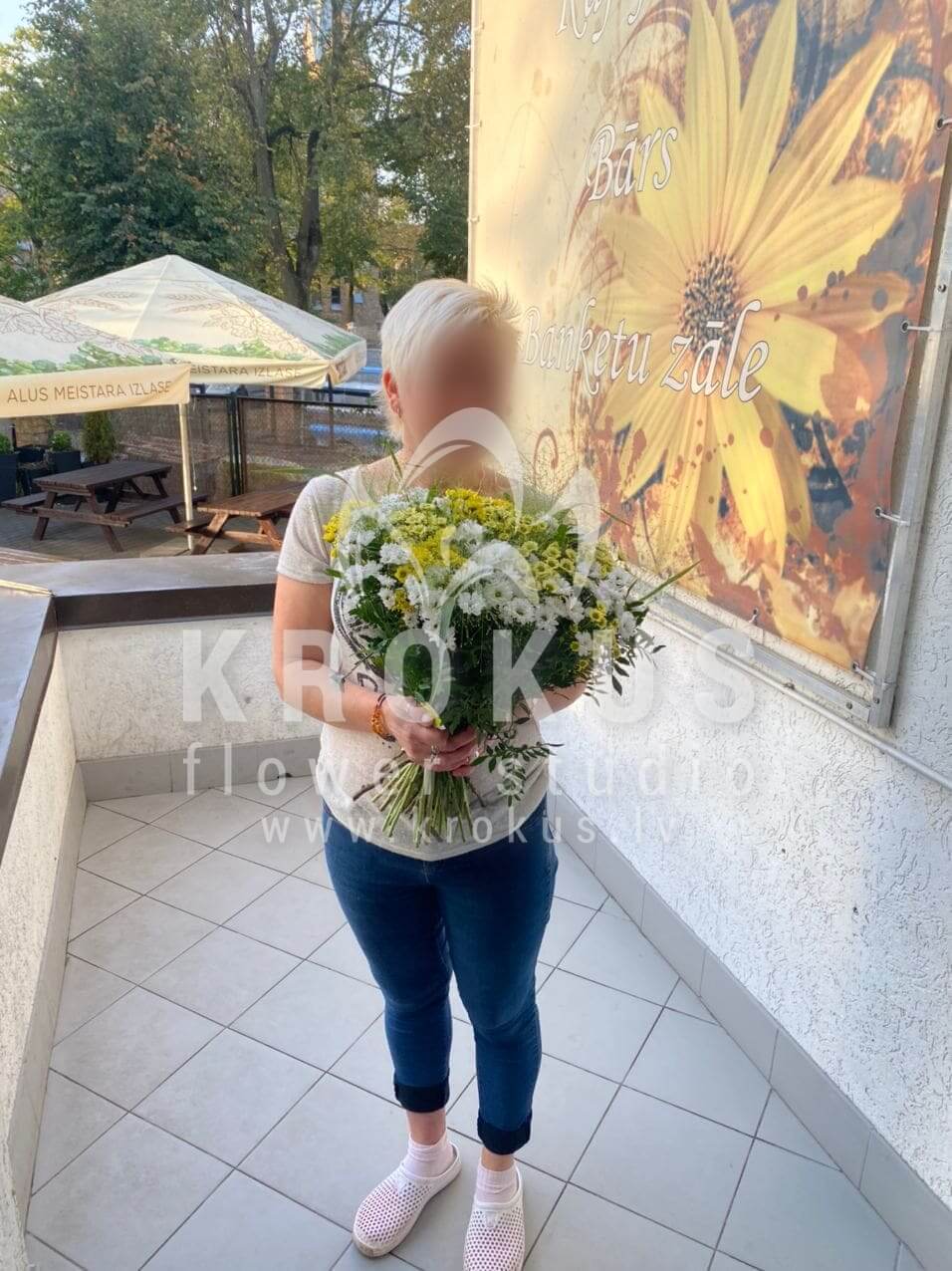 Deliver flowers to Rīga (chrysanthemums)