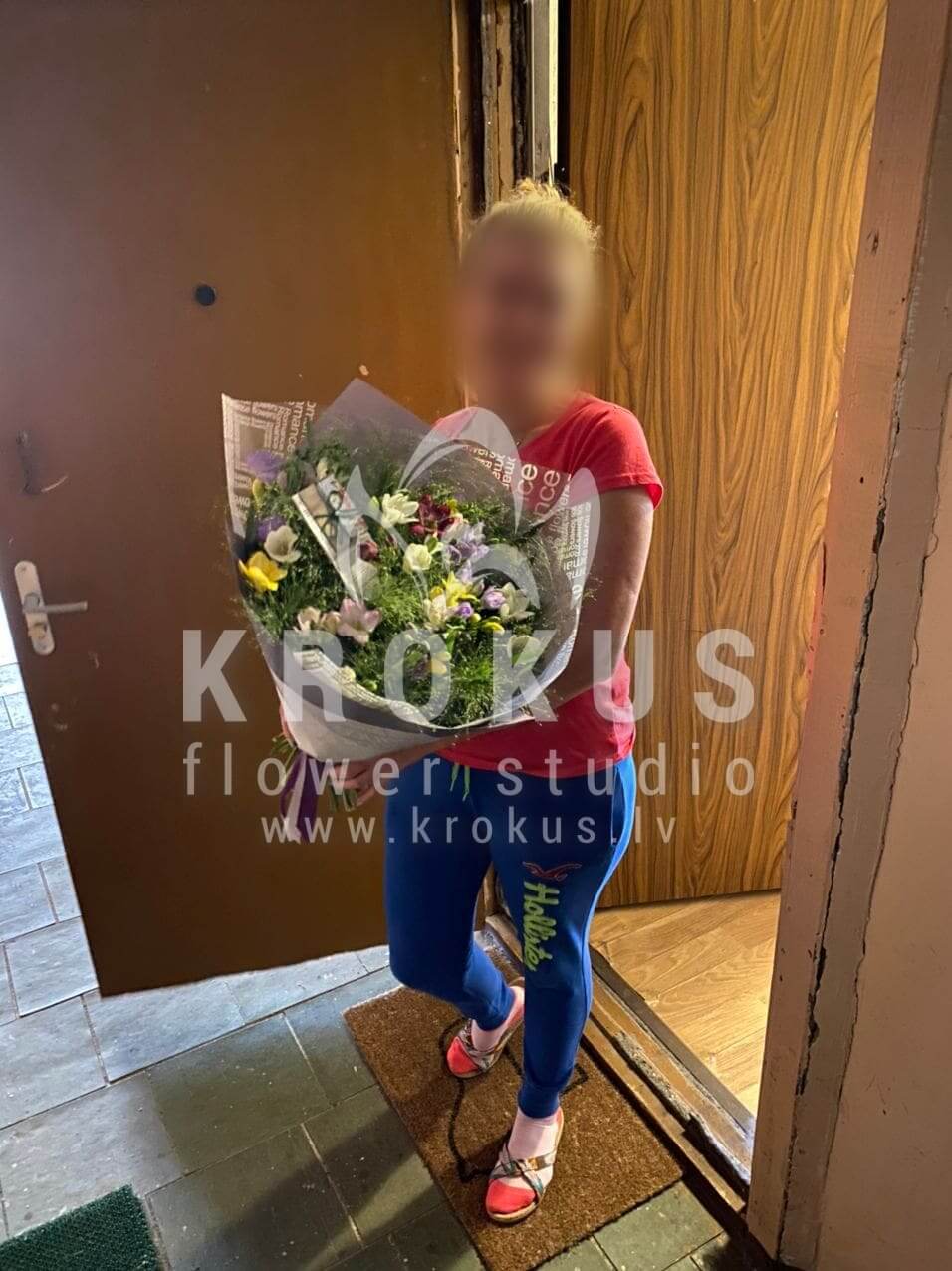 Deliver flowers to Rīga (freesiaamborella)