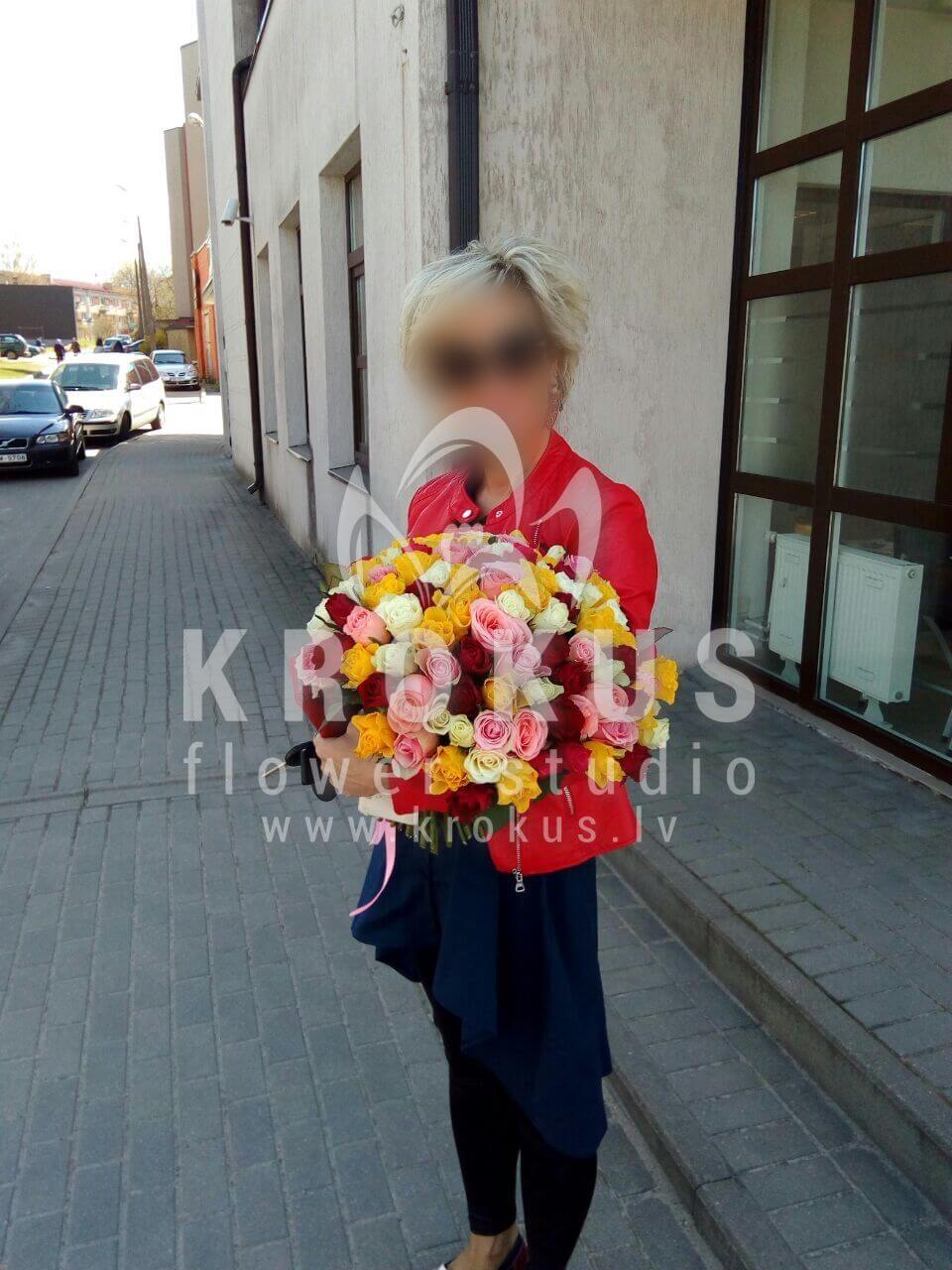 Deliver flowers to Latvia (pink roseswhite rosesred rosesorange rosesyellow roses)