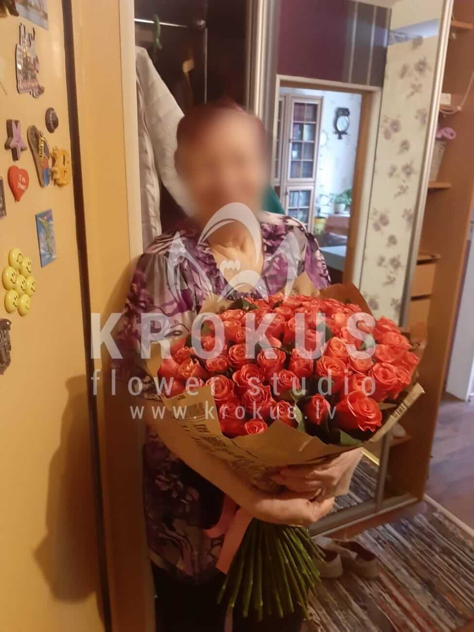 Deliver flowers to Salaspils (pink roses)