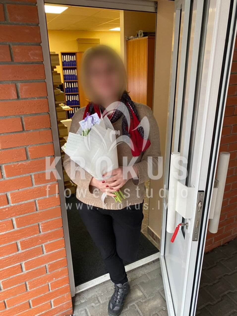 Deliver flowers to Rīga (tulips)