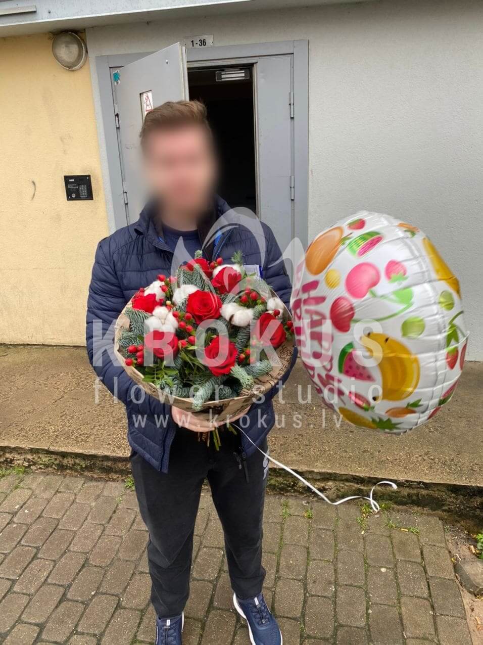 Deliver flowers to Rīga (decorcottonhypericumnoble firred roses)