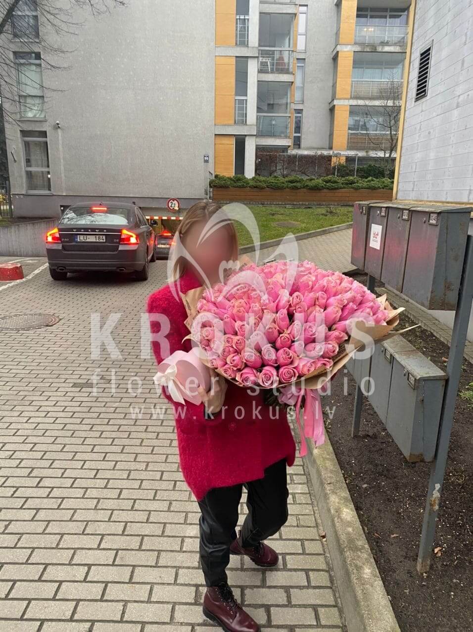 Deliver flowers to Rīga (pink roses)