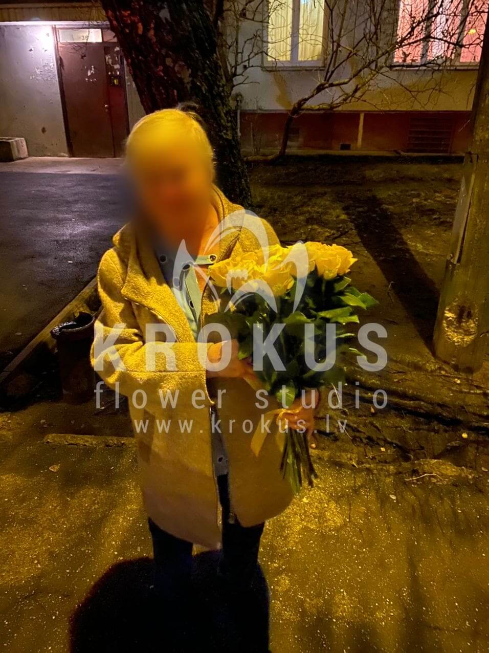 Ziedu piegāde Latvia Rīga (dzeltenas rozes)