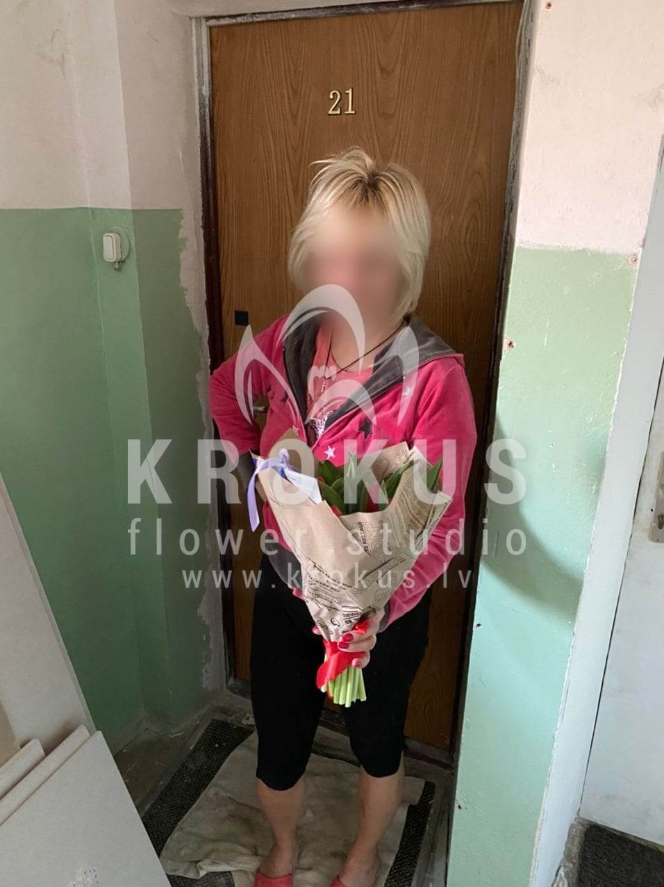 Deliver flowers to Rīga (tulips)