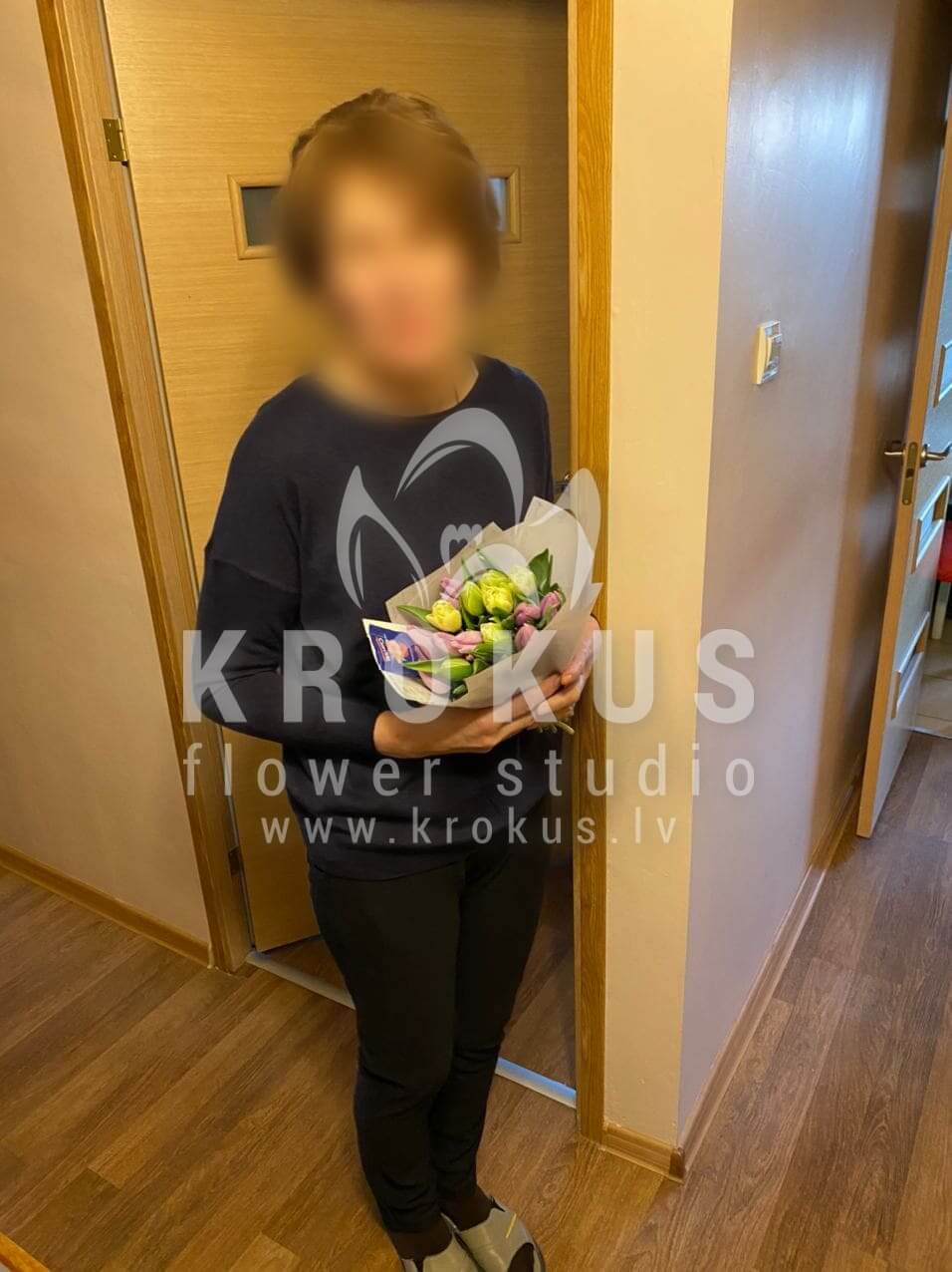 Deliver flowers to Rīga (tulips)