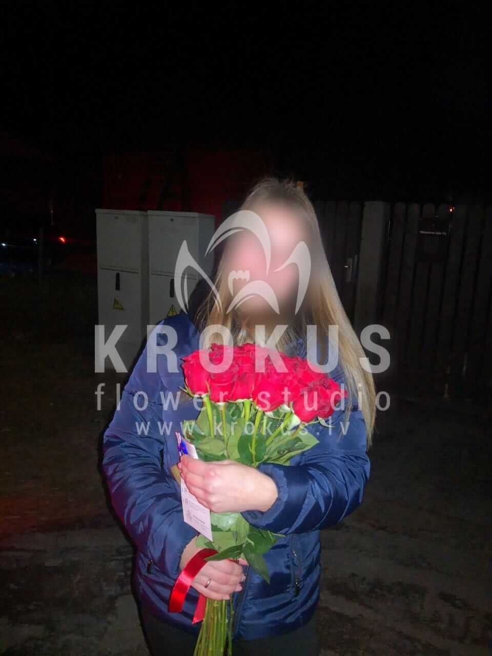 Доставка цветов в город Pikalne (красные розы)
