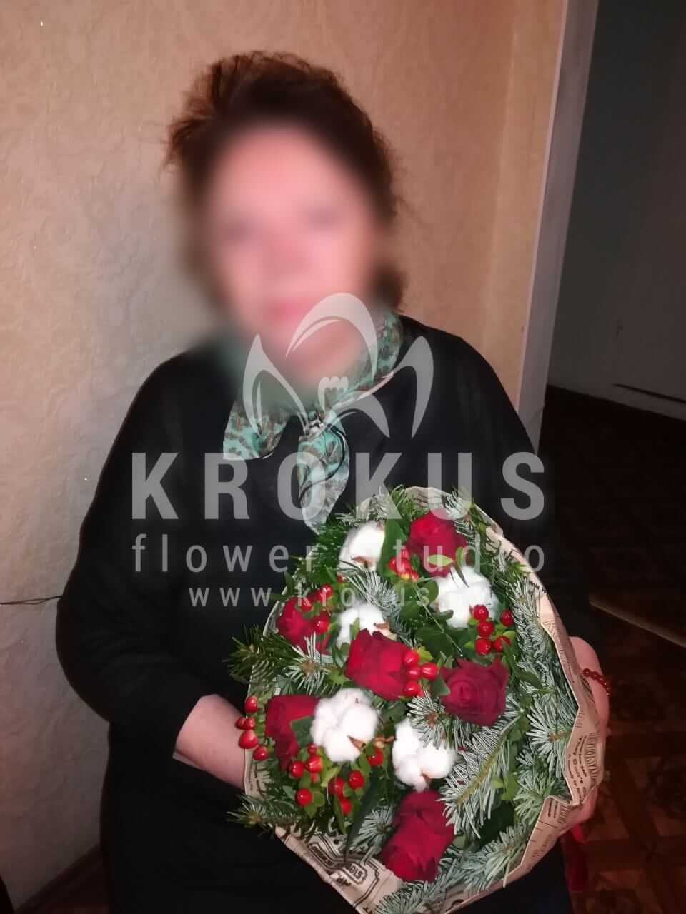 Deliver flowers to Rīga (decorcottonred rosesnoble firhypericum)