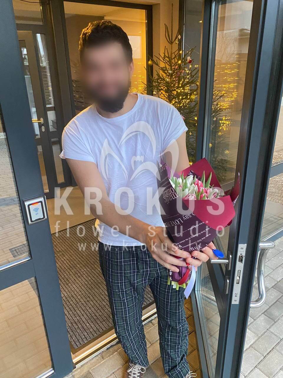 Deliver flowers to Rīga (tulips)