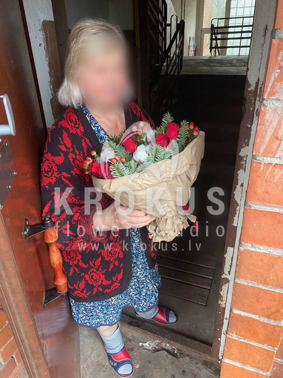 Deliver flowers to Rīga (decorcottonhypericumnoble firred roses)