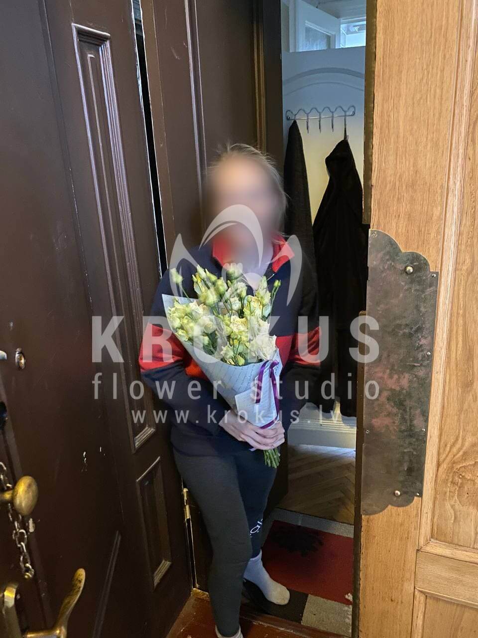 Deliver flowers to Rīga (calla lilies)