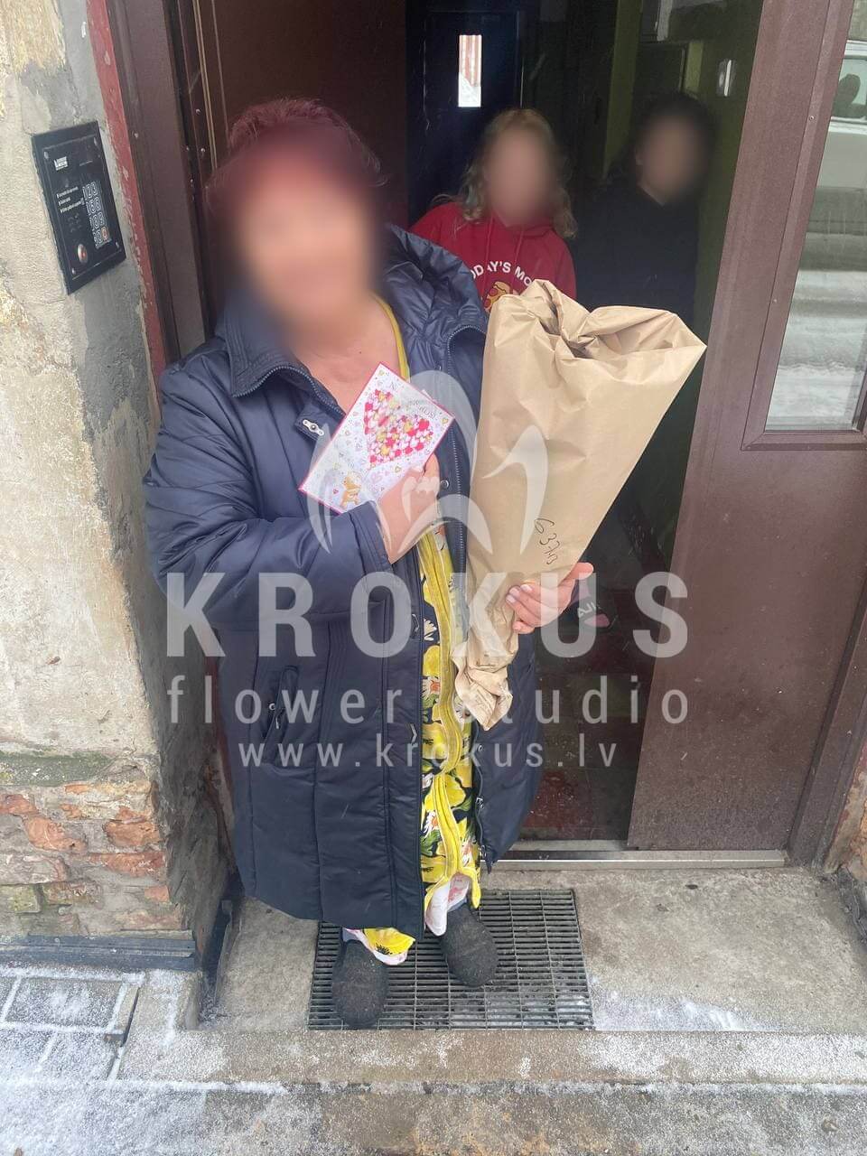 Deliver flowers to Rīga (tulips)