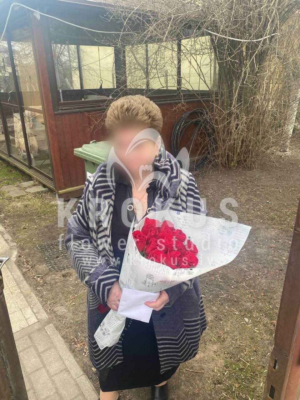 Доставка цветов в город Рига (красные розы)