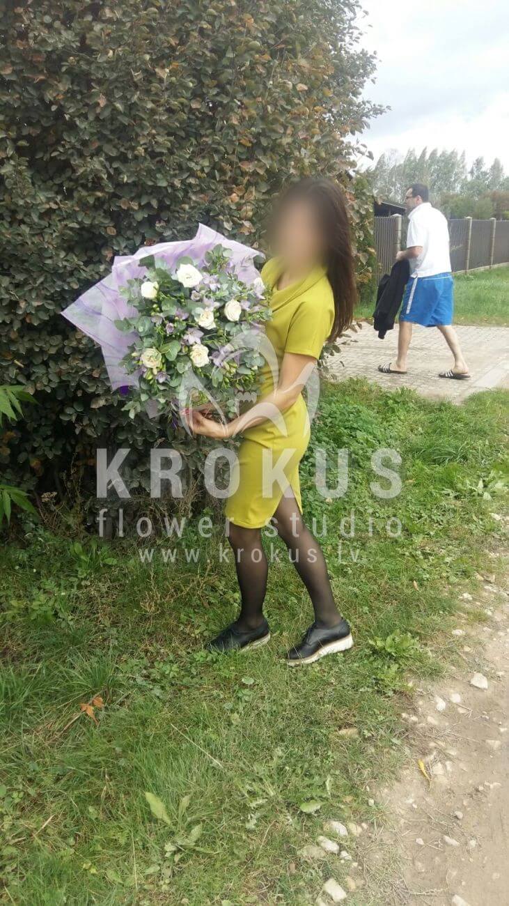 Deliver flowers to Latvia (pink rosesfreesiagum tree)