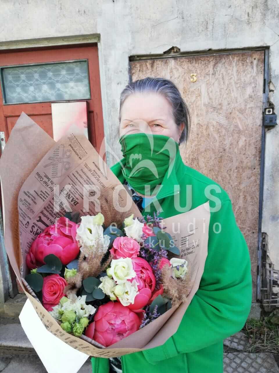 Доставка цветов в город Рига (пионы)
