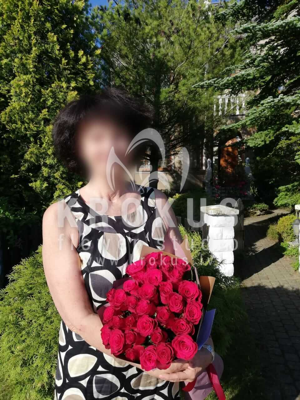 Ziedu piegāde Latvia Mežāres (sarkanas rozes)