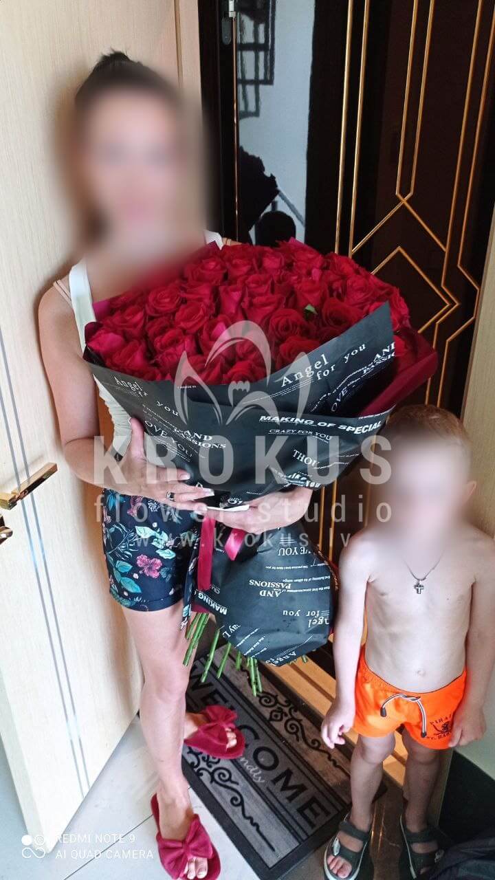 Deliver flowers to Jūrmala (blue roses)