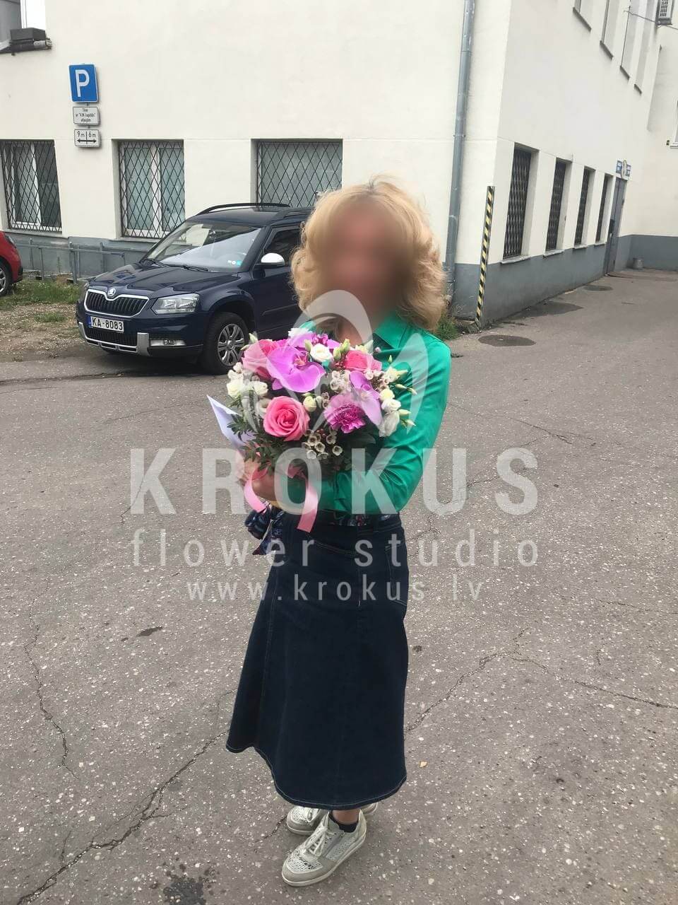 Deliver flowers to Rīga (shrub rosespistaciaorchidschrysanthemums)