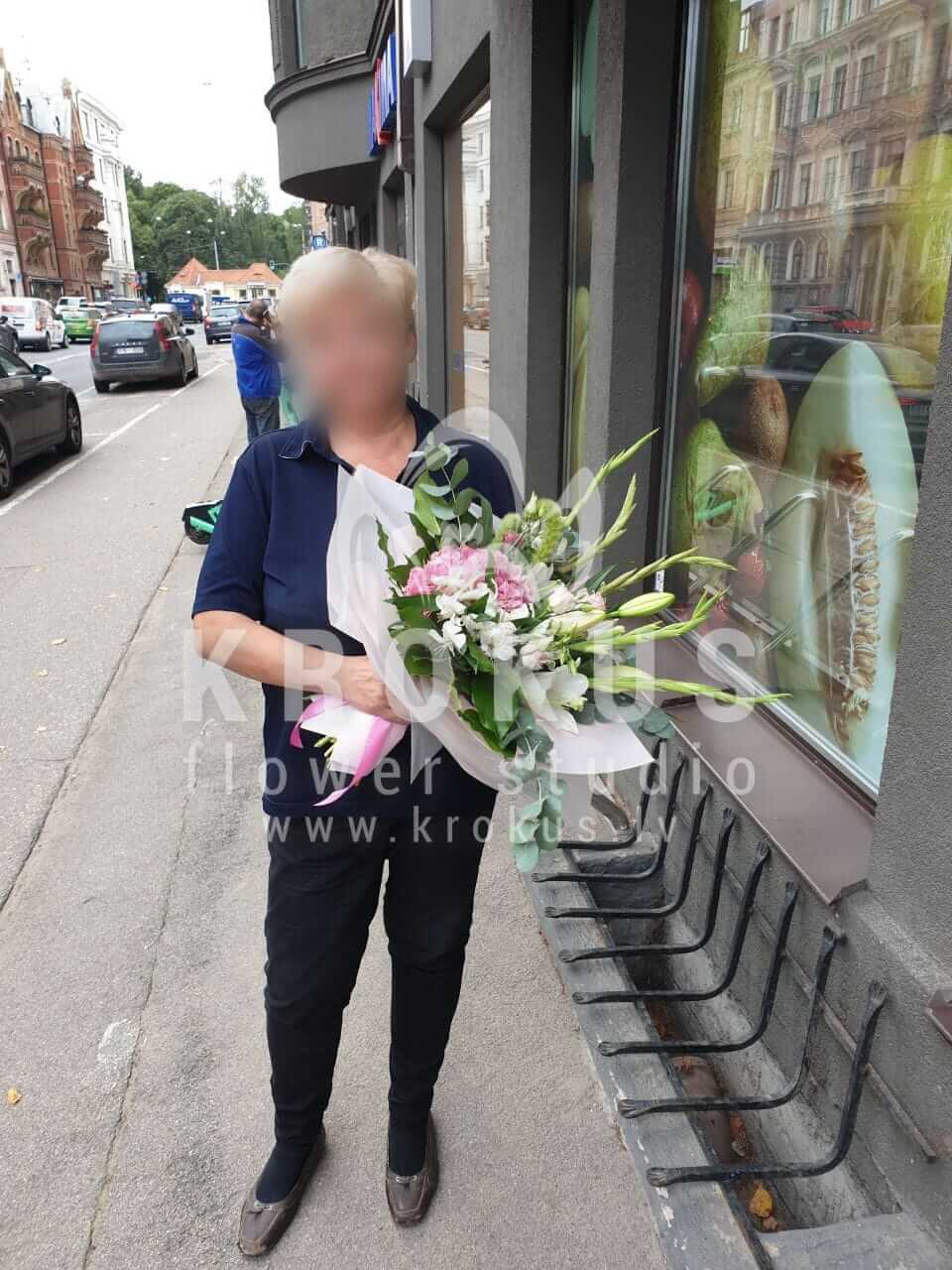 Deliver flowers to Rīga ()