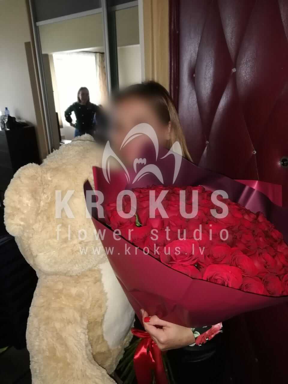 Deliver flowers to Rīga (red roses)