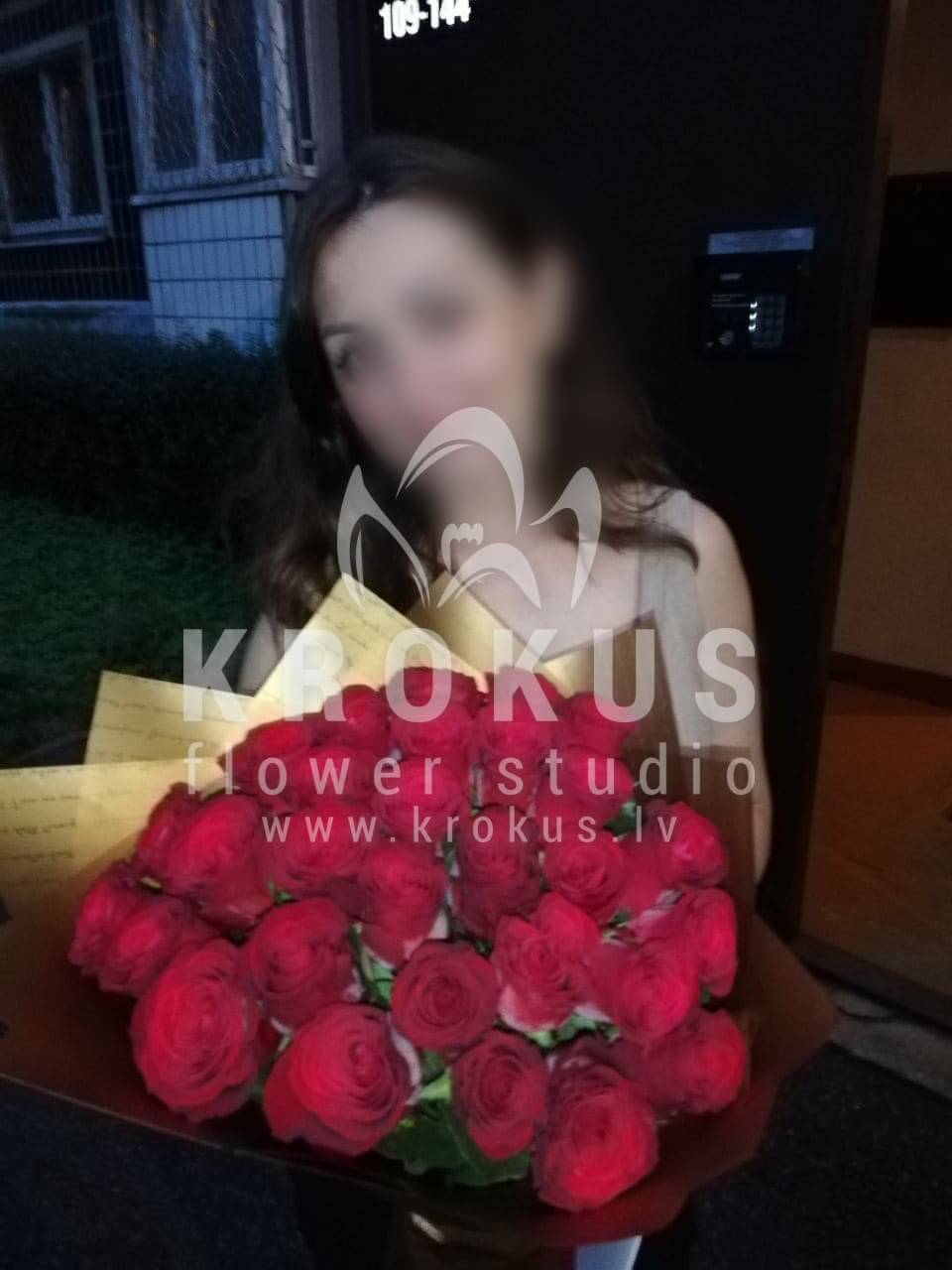 Deliver flowers to Rīga (red roses)