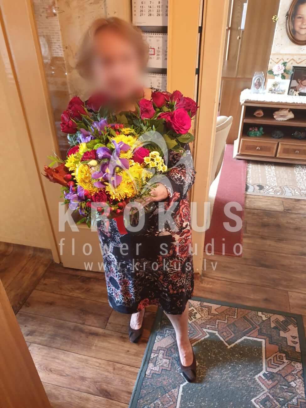 Deliver flowers to Rīga (red roses)