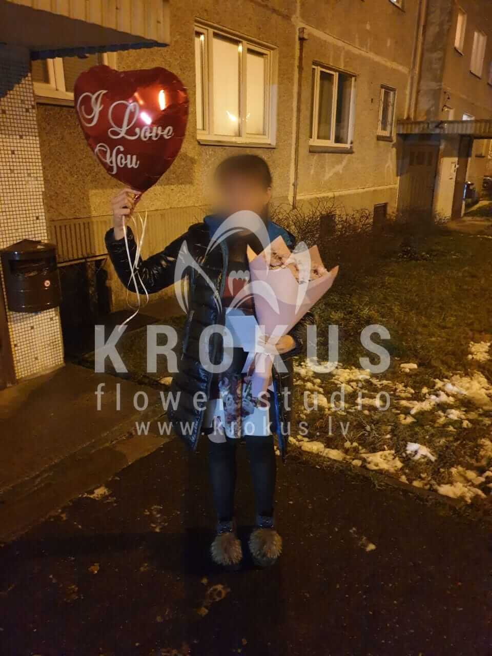 Deliver flowers to Rīga (chrysanthemums)