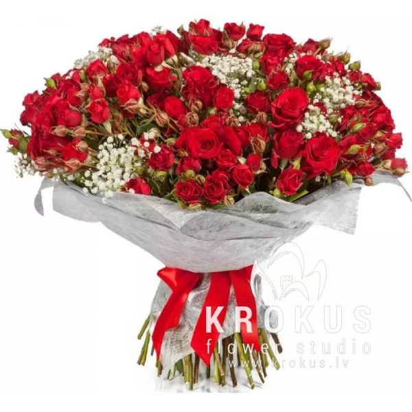 Bouquet of red spray roses