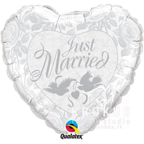 Balloon Just Married