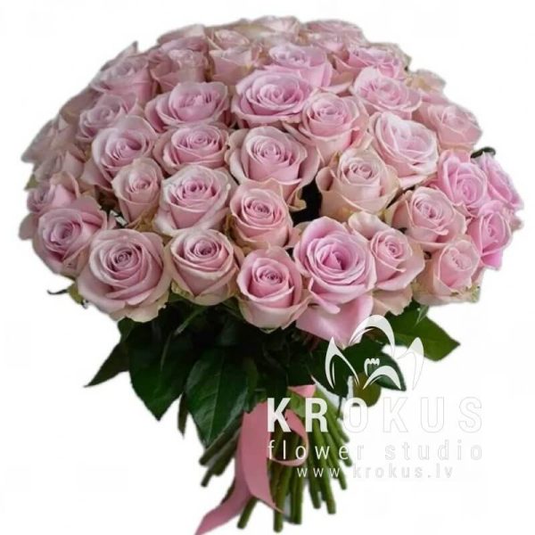 Pink rose bouquet