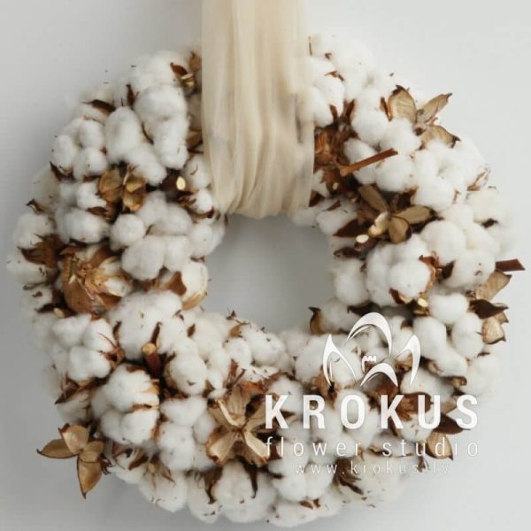 Christmas wreath made of cotton