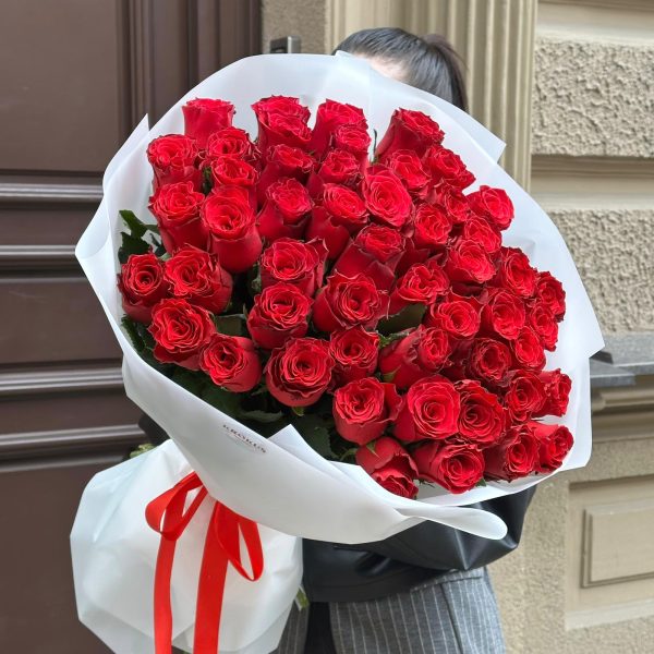 Красные розы 70cм