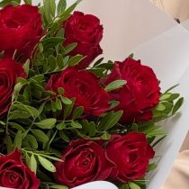 Красные голландские розы 50cm - Писташ, Красная роза, Красный с круглосуточной доставкой по Риге и Латвии | Krokus.lv